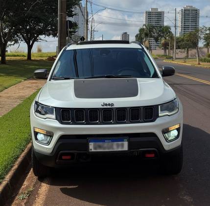 JEEP COMPASS 2.0 16V DIESEL TRAILHAWK 4X4 AUTOMÁTICO JEEP COMPASS 2.0 16V DIESEL TRAILHAWK 4X4 AUTOMÁTICO